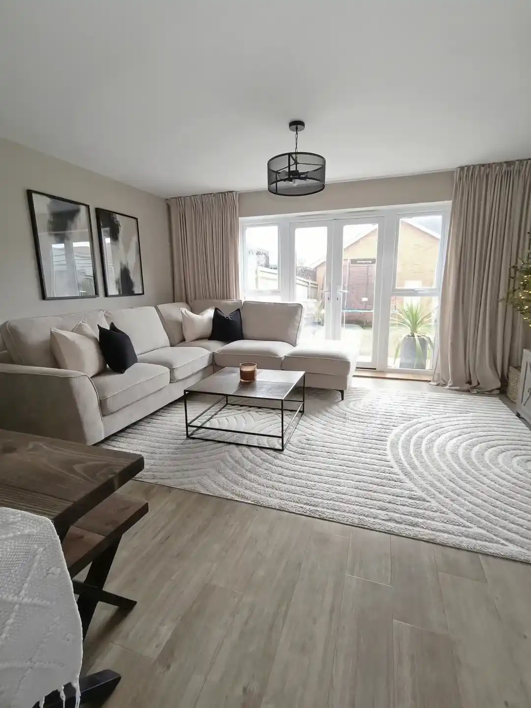 14 Trends in Room Decor Minimalist Homes 1 Warm Neutral Color Palettes Are Replacing Stark White Interiors