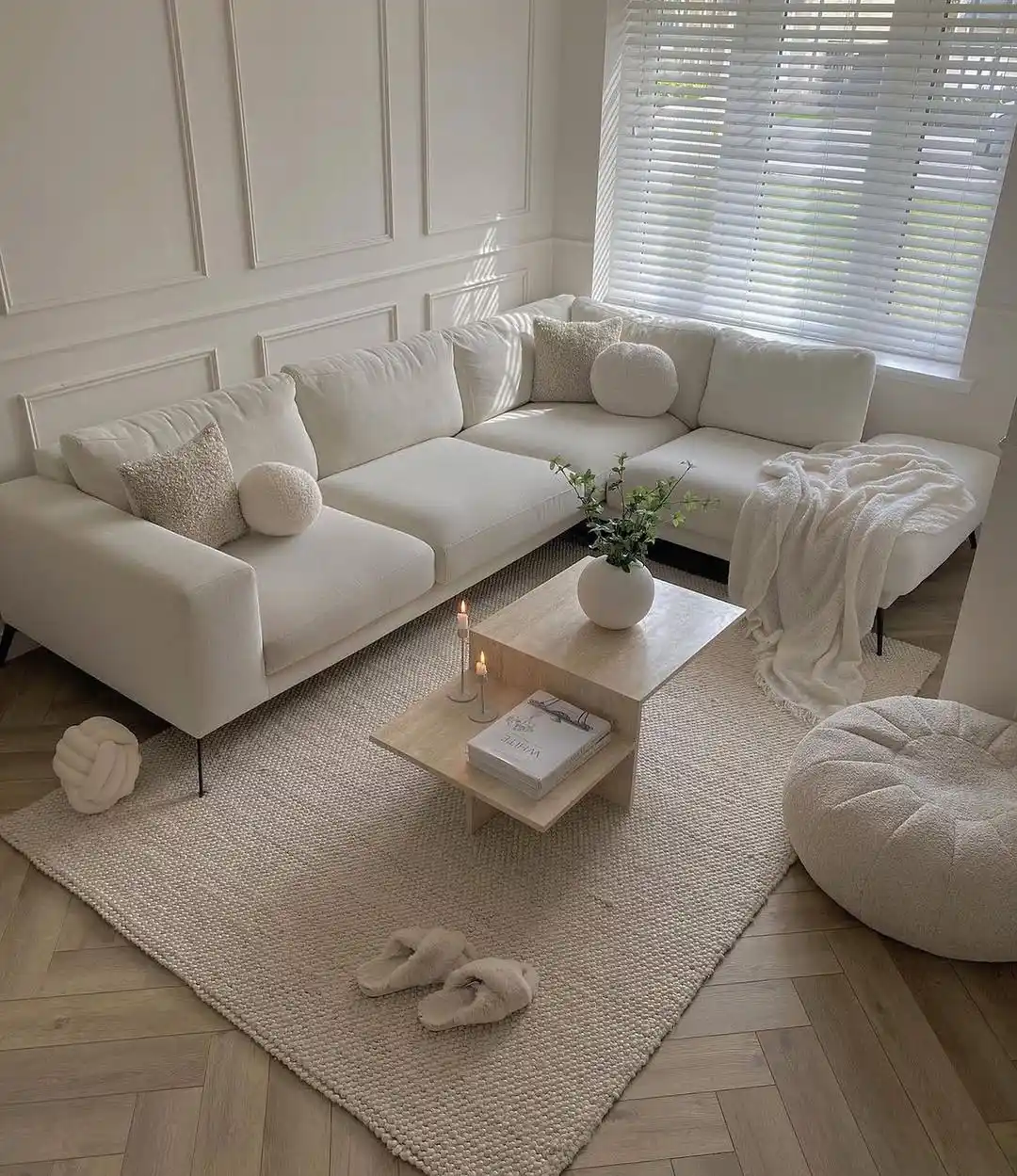 10 Minimalist Living Room Ideas on a Budget That Look Anything But Cheap 3 Affordable Minimalism