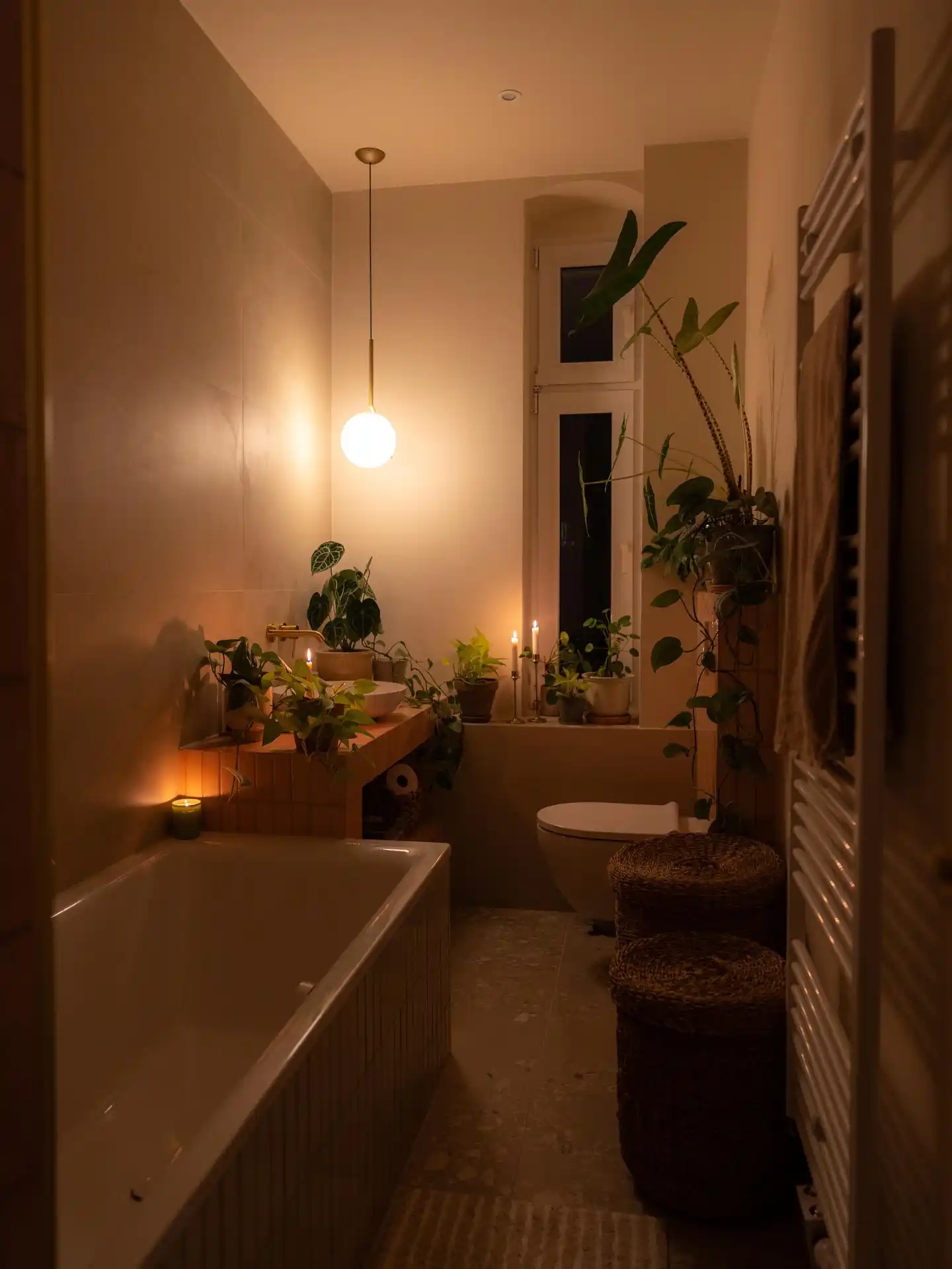 Warm Lights Bathroom