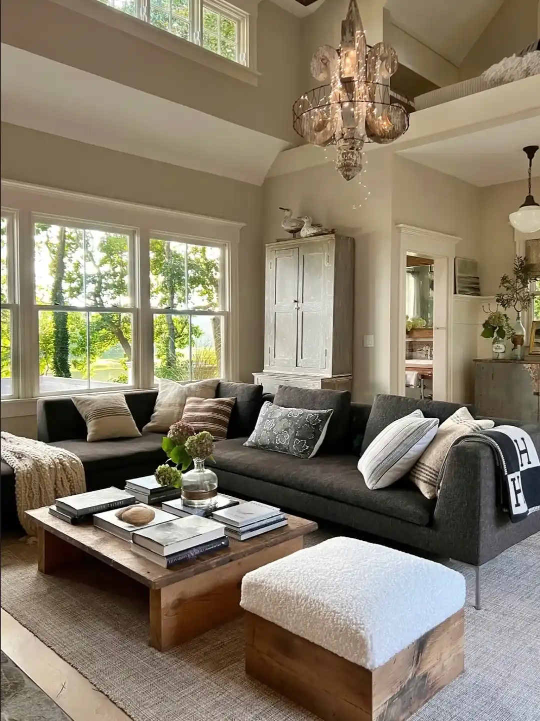 13 Loft Apartment Living Room Ideas: Making High Ceilings Work 12 cozy loft living room